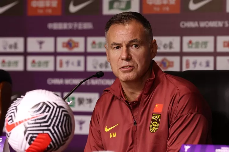 尹波：四强即中国女足实力天花板 换帅难解结构性困境