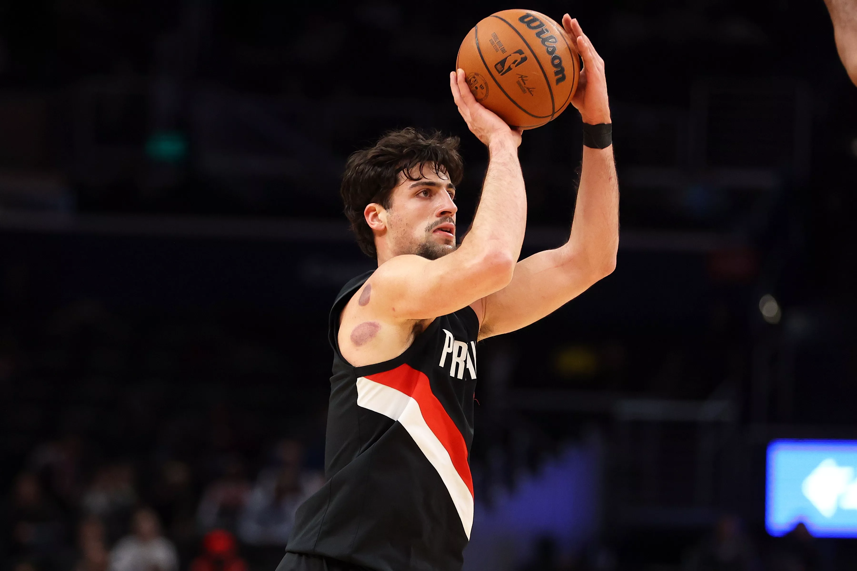 阿夫迪亚寄语国际球员：持续追梦 期待香港球员登陆NBA