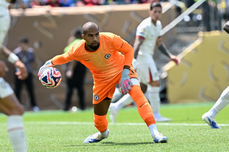 电讯报:切尔西四连败净吞十弹 夏窗或重组门将位置 电讯报:切尔西四连败净吞十弹 夏窗或重组门将位置