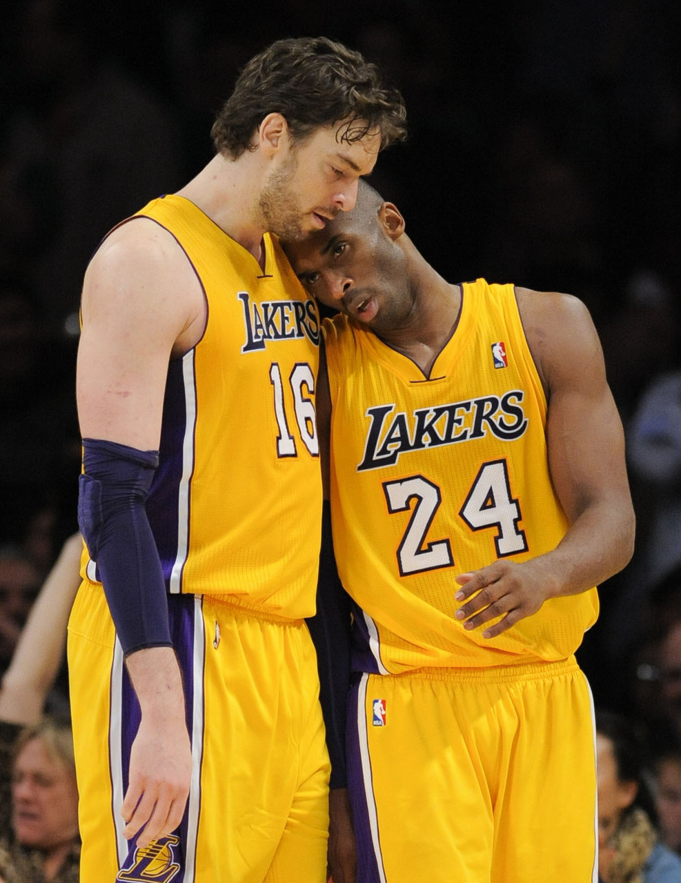 雷霆锁定50胜延续统治力 马刺18季王朝纪录难撼动