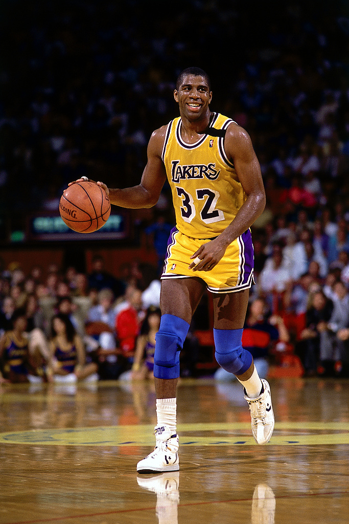 雷霆锁定50胜延续统治力 马刺18季王朝纪录仍高悬