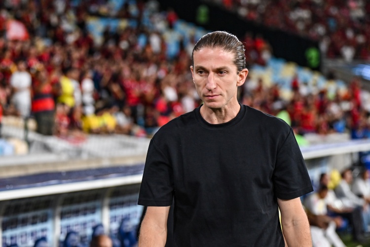 切尔西帅位危机 费利佩·路易斯成头号热门