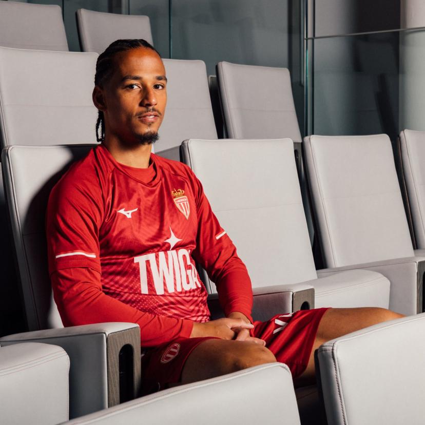 科雷尔解析摩纳哥防线复苏 直言现代中卫需兼备出球与机动