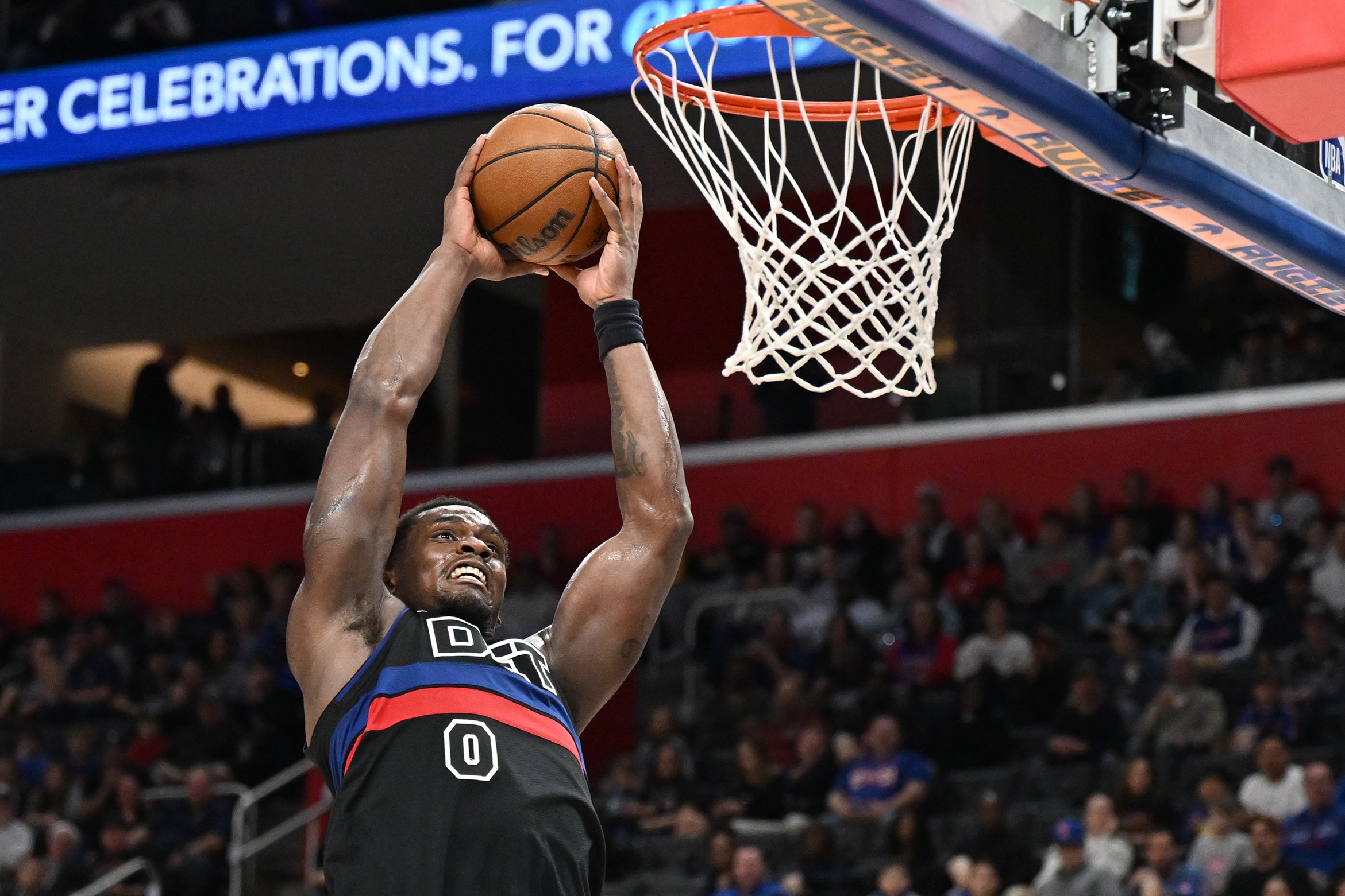 追梦格林播客认证：杰伦·杜伦已成联盟最强壮球员