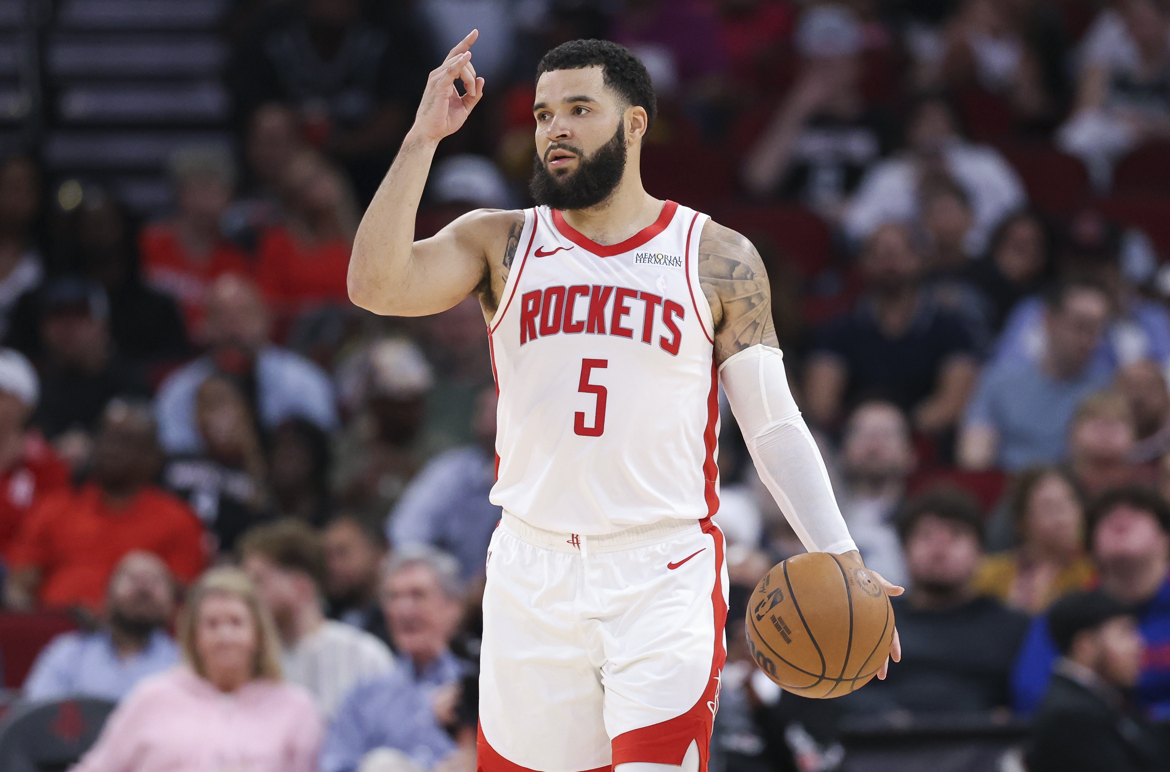 乌度卡确认范弗里特恢复进度 本赛季复出无望