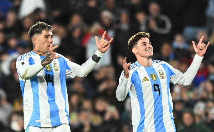 阿尔瓦雷斯归队谈欧美杯取消 致敬离队老将