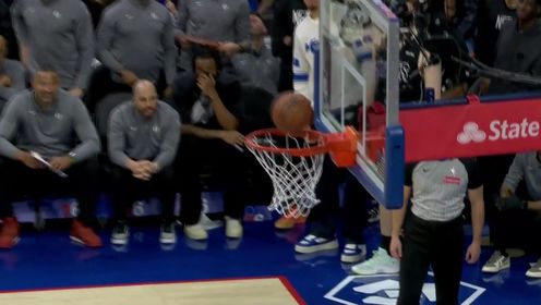 76人险胜篮网拒28分逆转 格莱姆斯28分8板主导末节