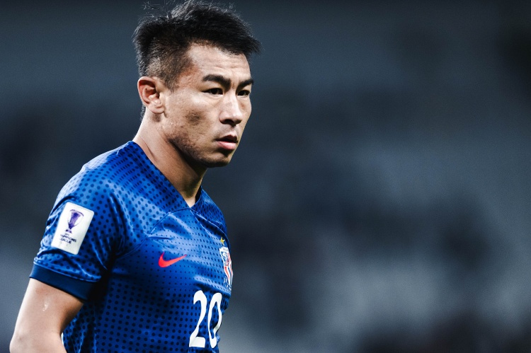 国足抵澳首训 于汉超刘健周挺入队示范 邵佳一紧急补召李扬