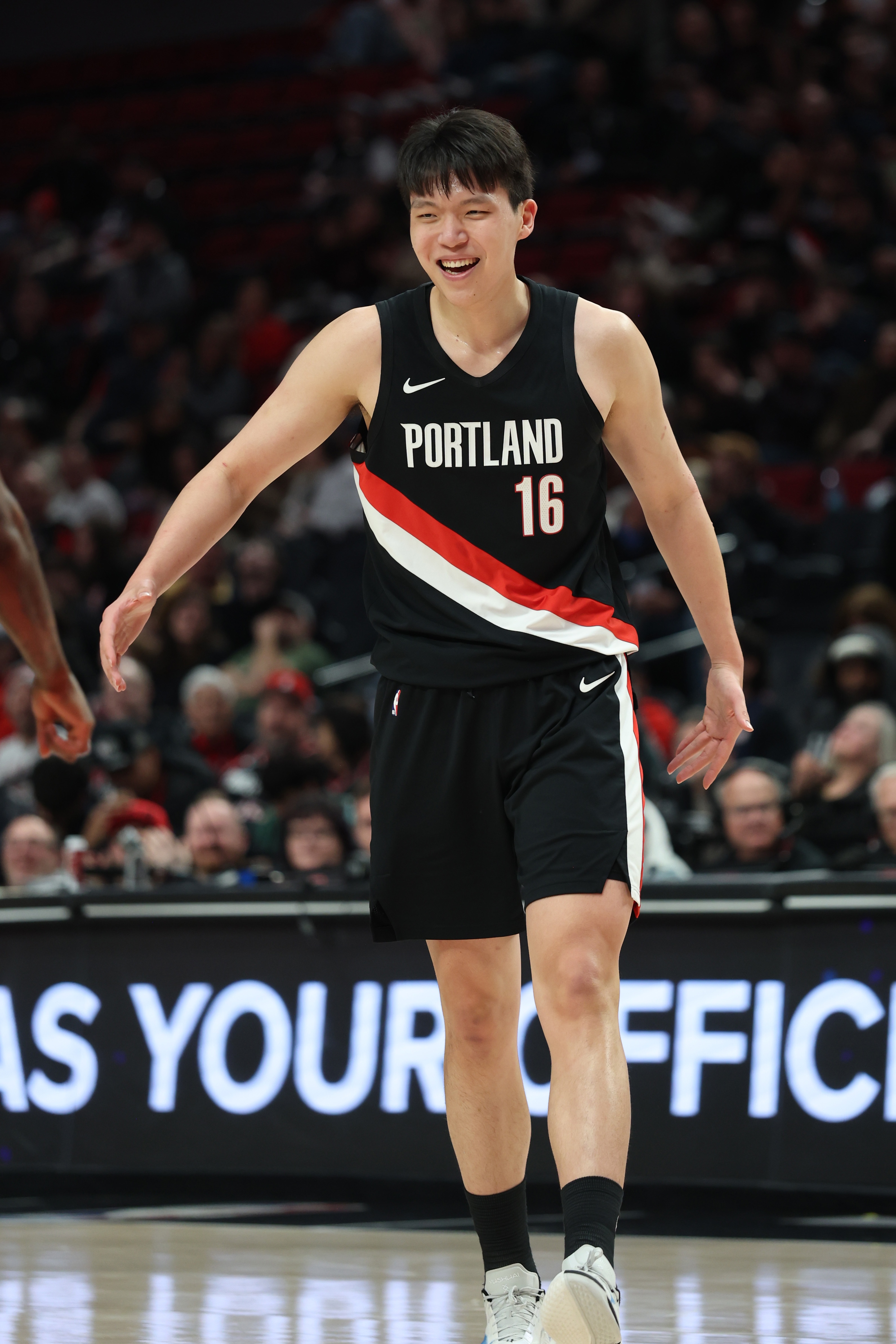 杨瀚森百分百命中率轰20+9+5 撕裂之城混音客场憾负 杨瀚森百分百命中率轰20+9+5 撕裂之城混音客场憾负