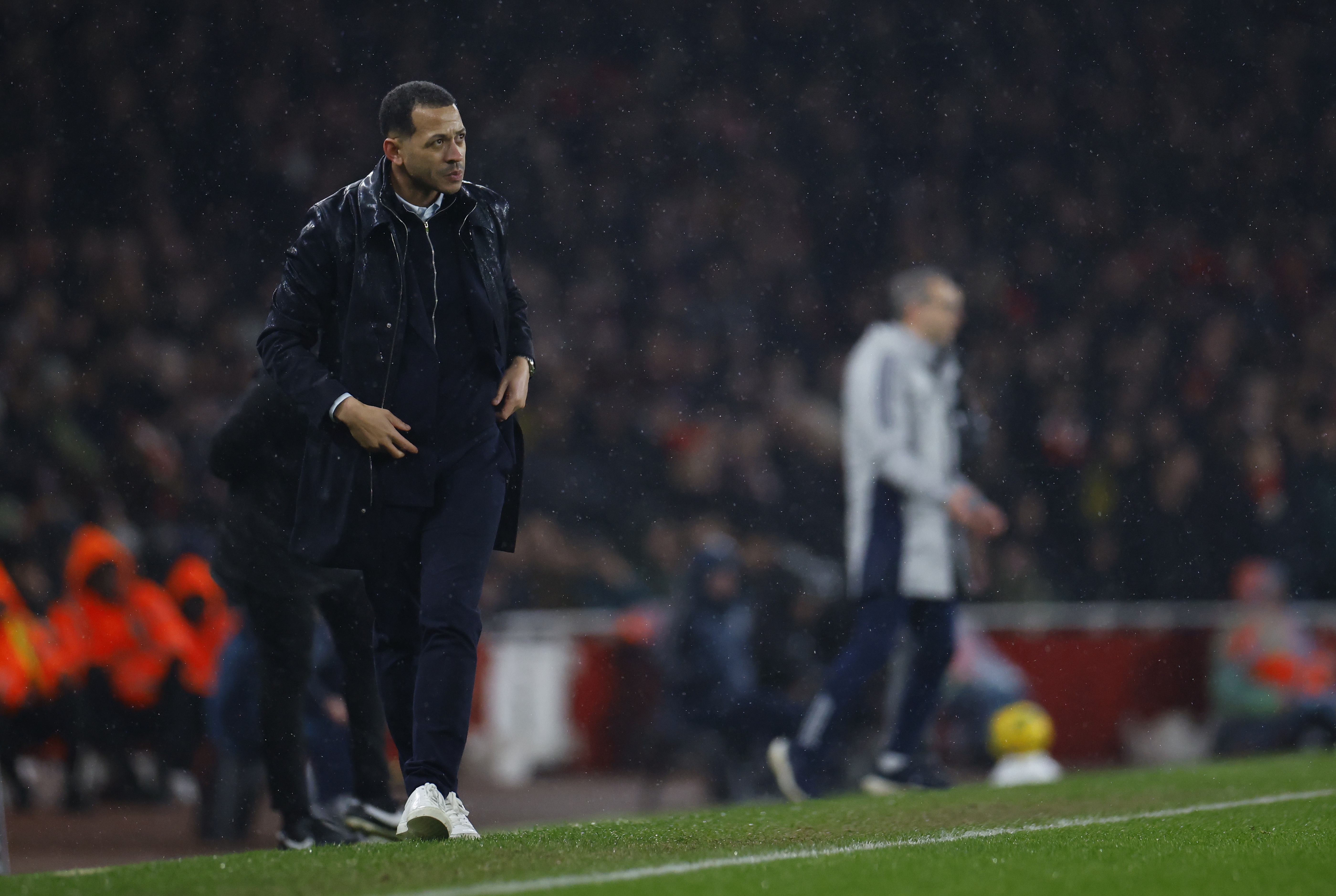 波耶特直指罗塞尼尔用人困境 四连败下医疗团队阴影笼罩蓝军