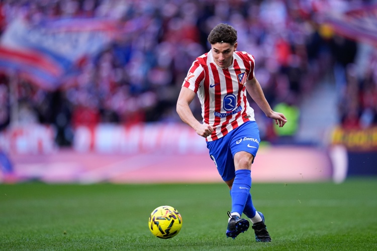 莫雷托独家:巴萨锁定阿尔瓦雷斯为头号目标 马竞计划续约并考察巴西中场安德烈 莫雷托独家:巴萨锁定阿尔瓦雷斯为头号目标 马竞计划续约并考察巴西中场安德烈