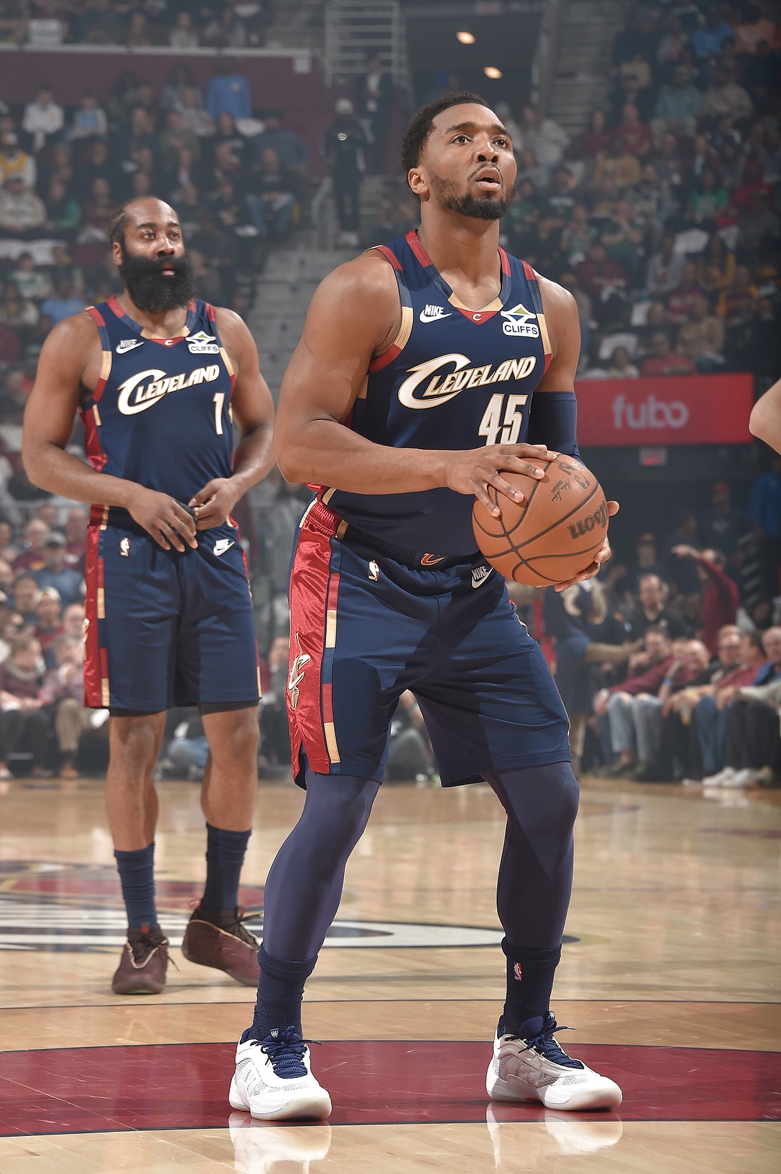 米切尔谈哈登体系下接锅球 阅读比赛必须更快 米切尔谈哈登体系下接锅球 阅读比赛必须更快