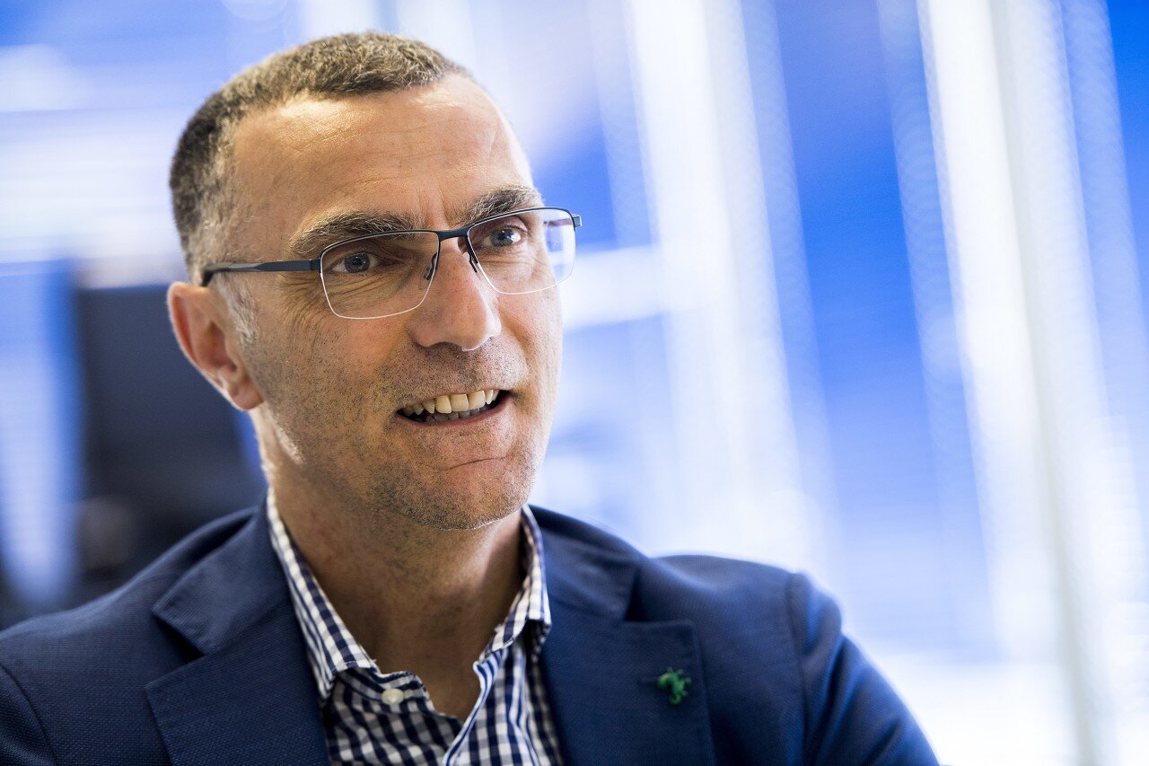 贝尔戈米:战波黑应让埃斯波西托首发 中场三人组不动 贝尔戈米:战波黑应让埃斯波西托首发 中场三人组不动