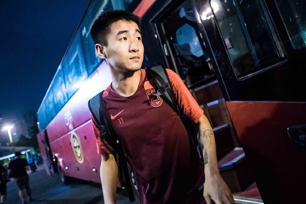 韦世豪三十而立 从问题少年到国足前场支点