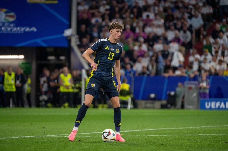 苏格兰主场负日本 球员直言差距 以强敌为镜备战世界杯