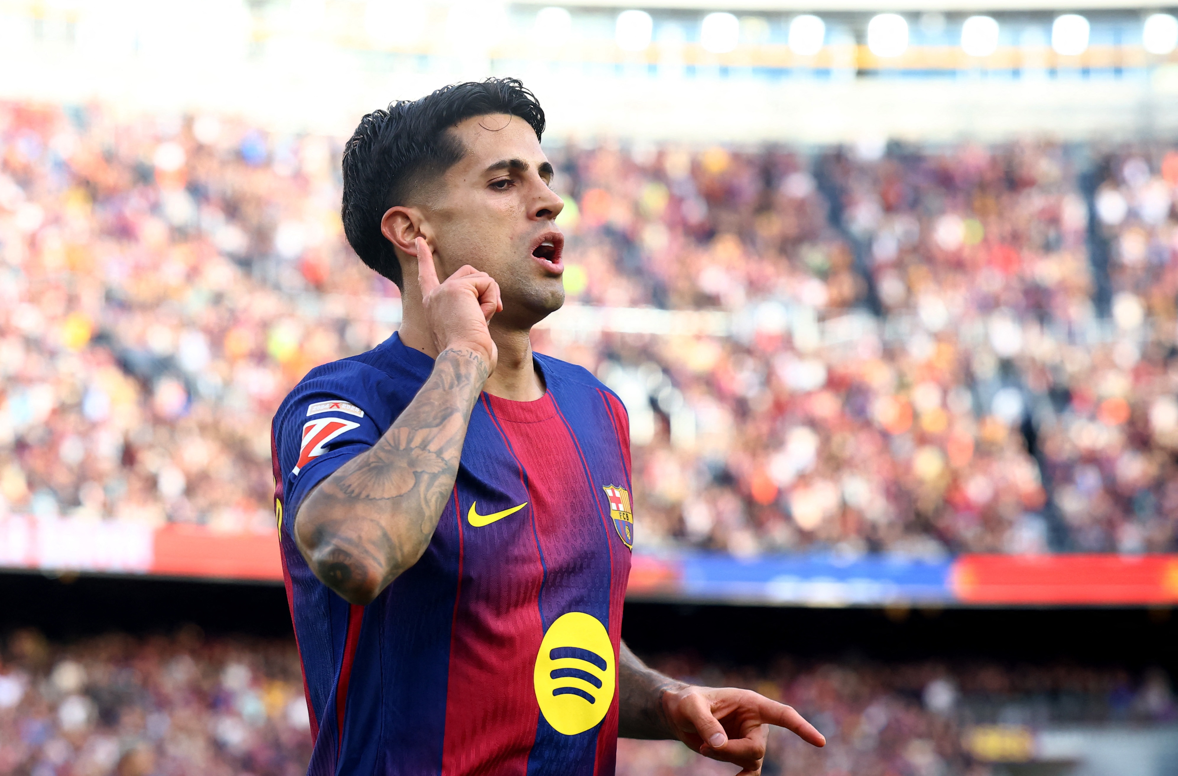 坎塞洛公开表态愿降薪回归本菲卡 称现有收入已超预期 坎塞洛公开表态愿降薪回归本菲卡 称现有收入已超预期