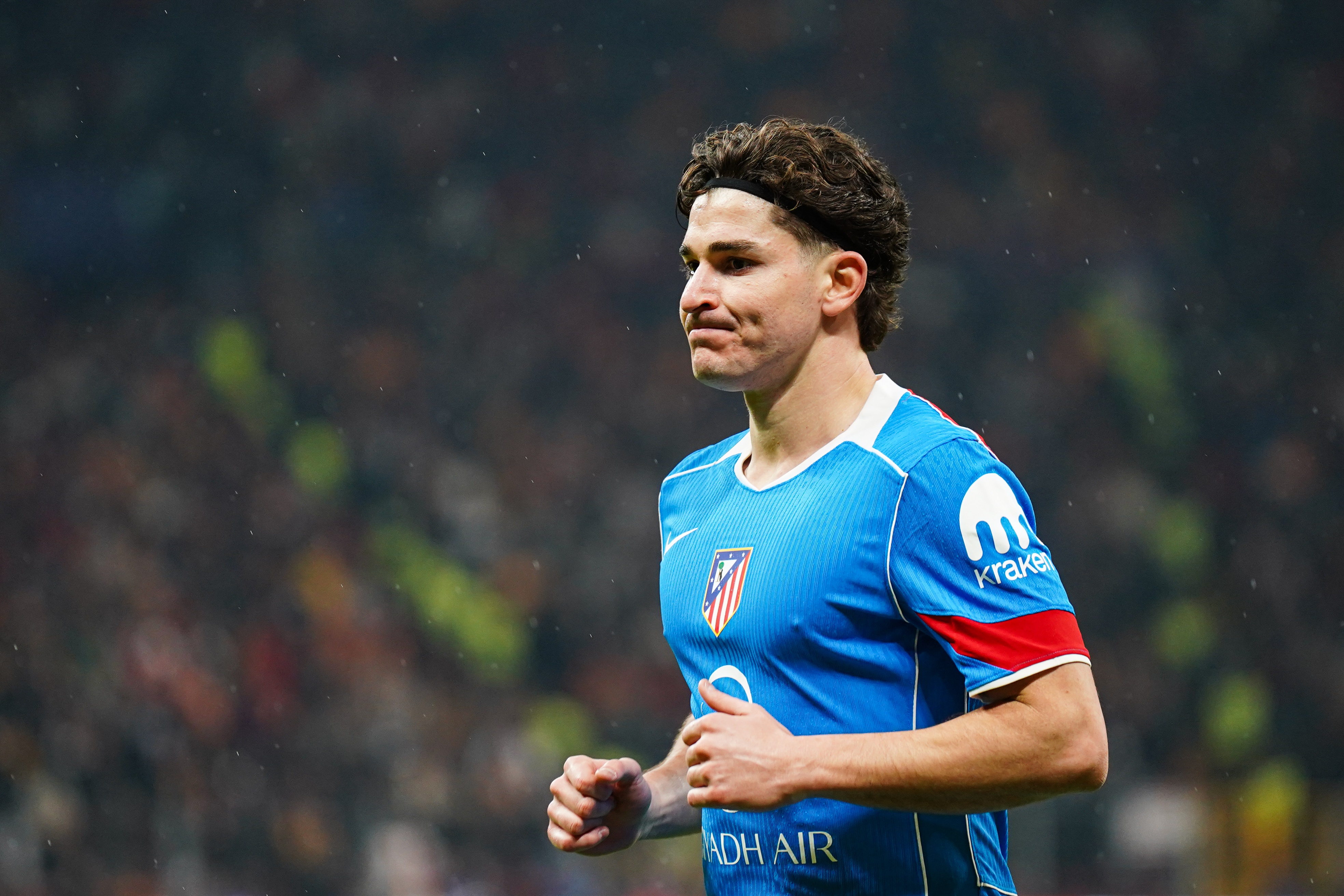 枪手夏窗寻锋双线出击 阿尔瓦雷斯与科法内进入视野