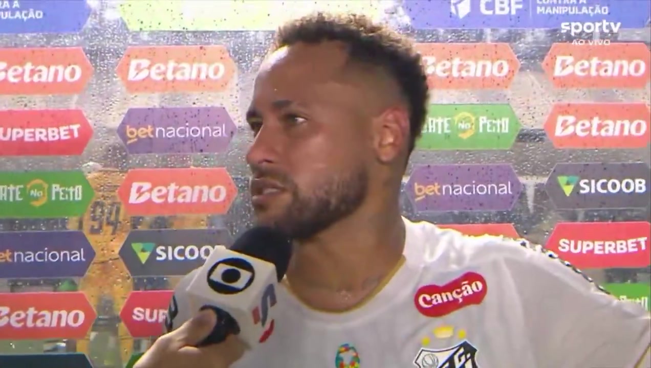 内马尔赛后炮轰主裁用词引争议 巴媒指其言论涉性别歧视