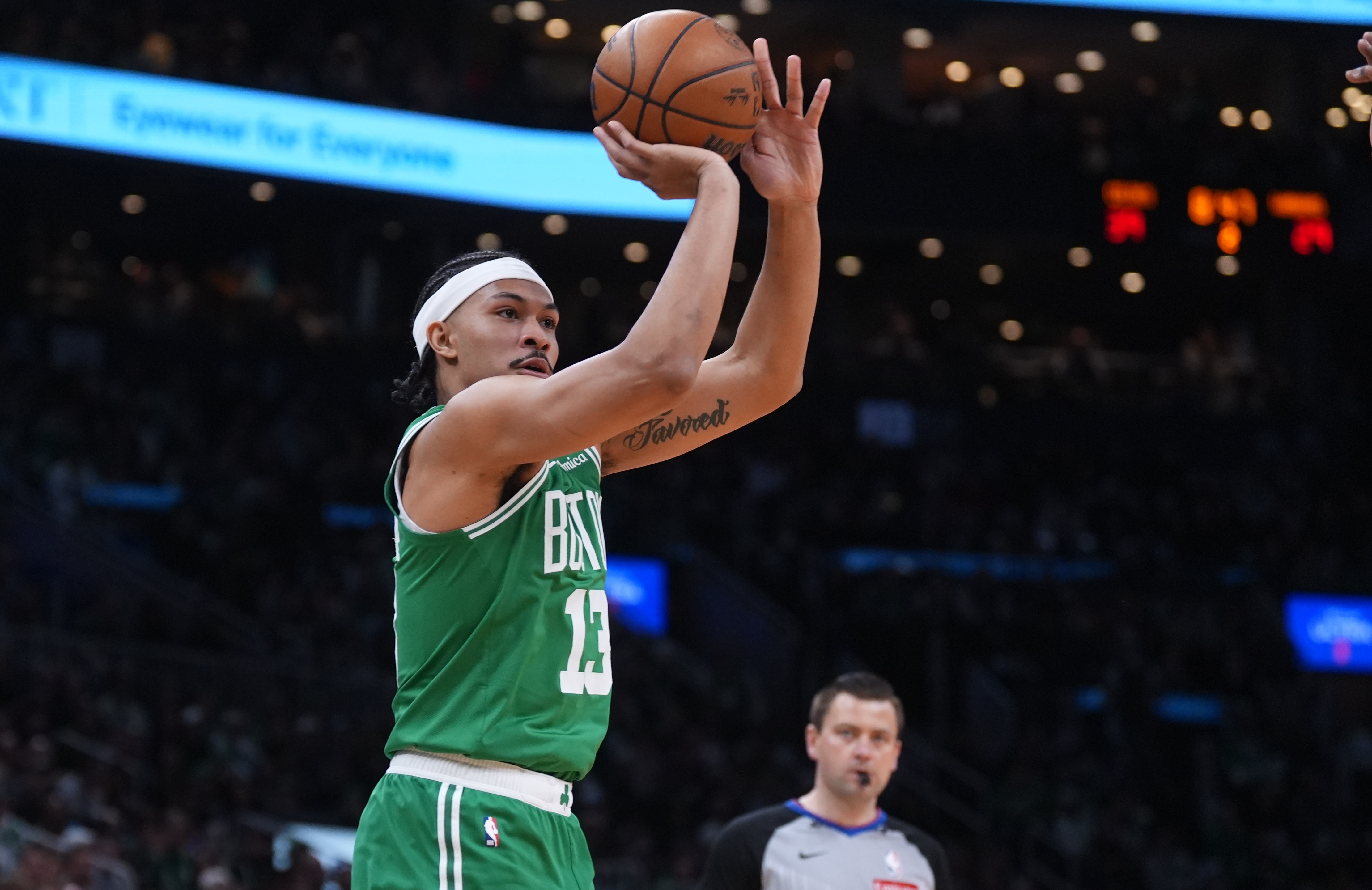 绿军锁定双向球员 小罗恩·哈珀获两年正式合同