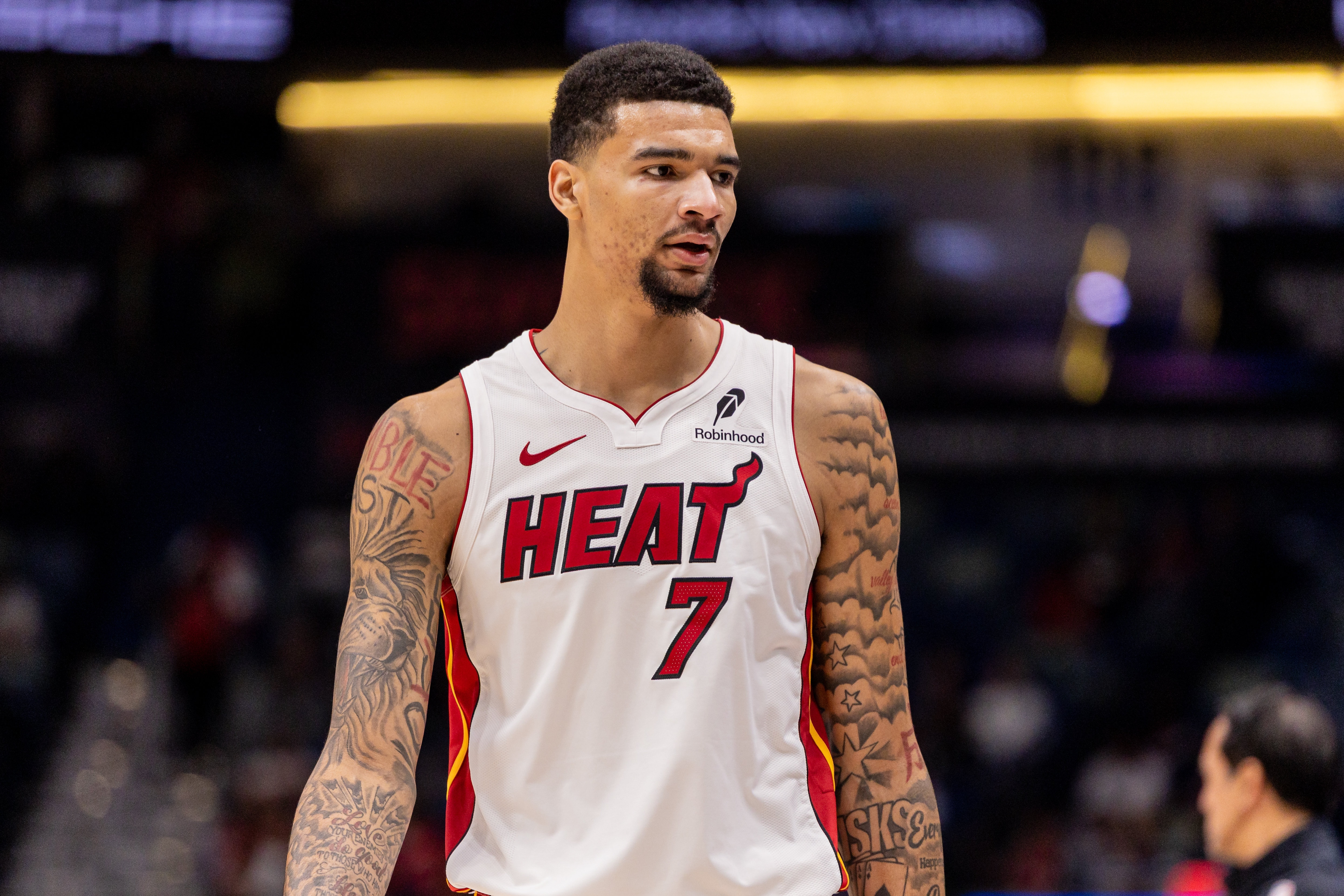 约基奇40分准三双绝杀马刺 韦尔19板7帽创生涯新高