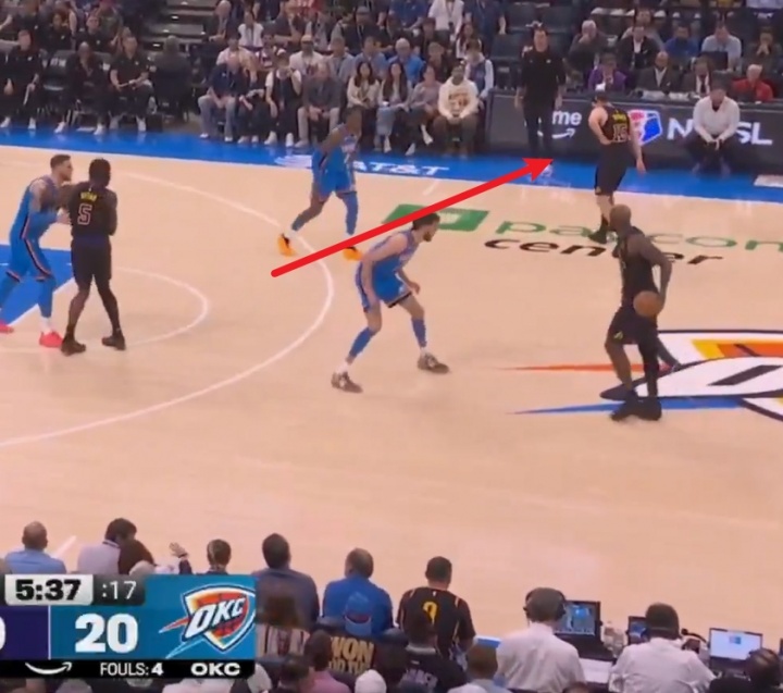 里夫斯确诊腹斜肌二级拉伤 带伤出战27分钟引争议 里夫斯确诊腹斜肌二级拉伤 带伤出战27分钟引争议