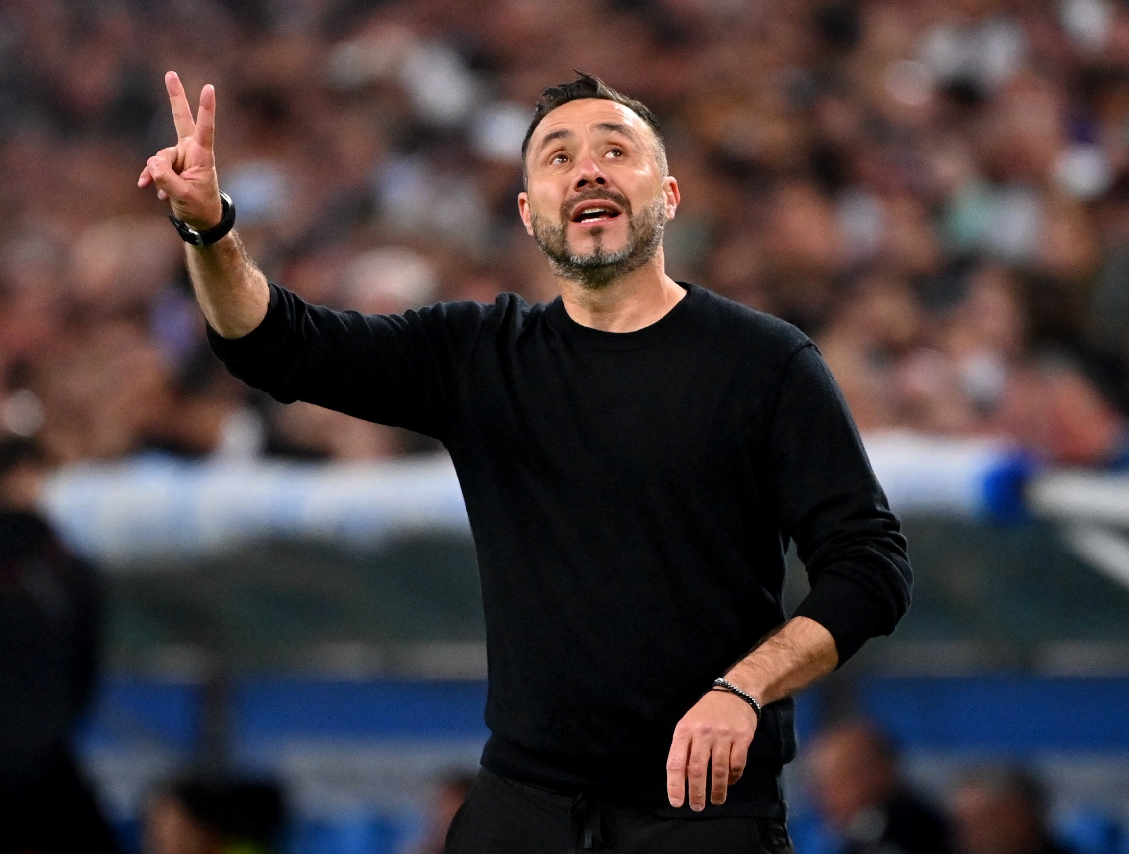 热刺两将获额外休假 德泽尔比认可图多尔承诺