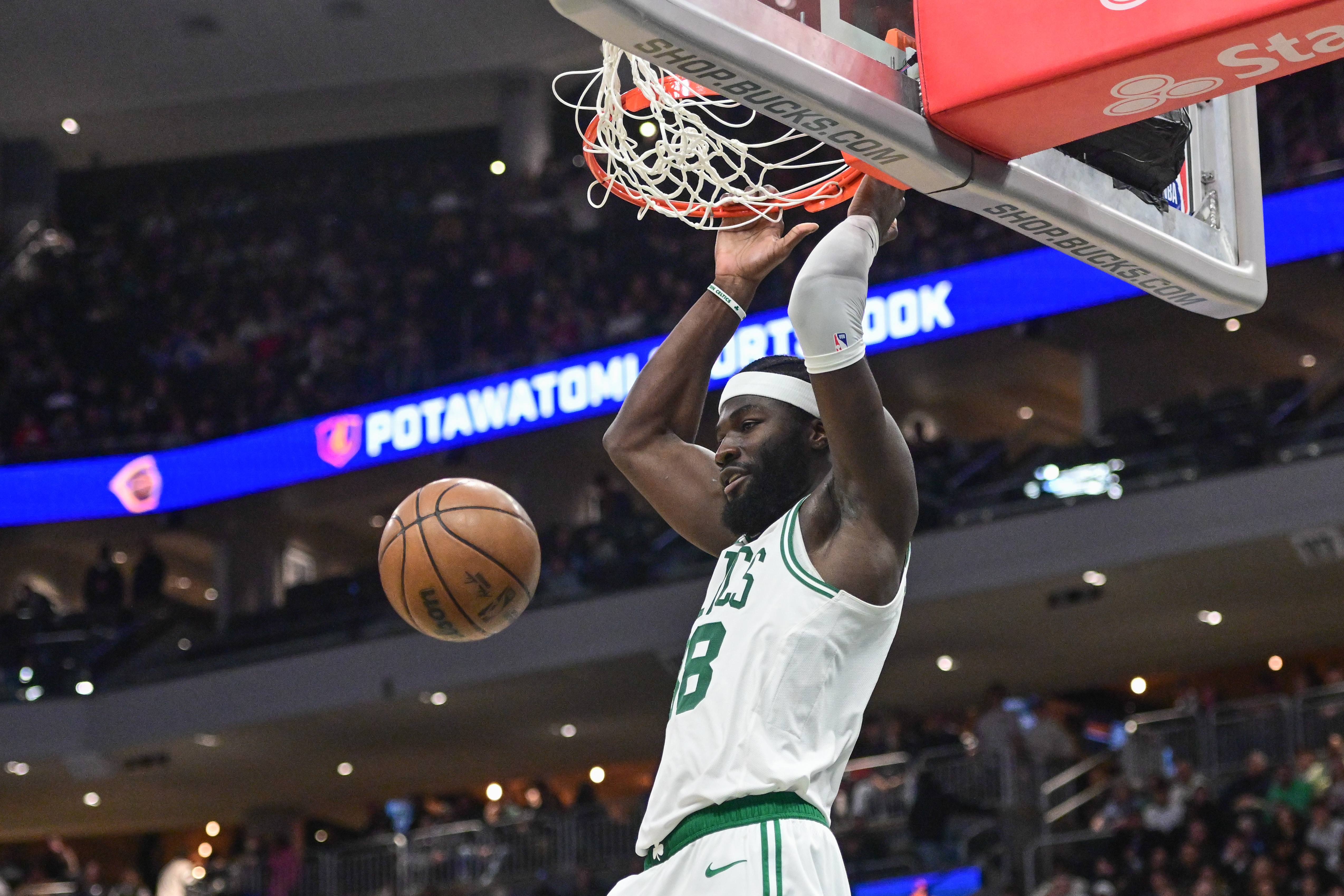 奎塔禁区10中9砍18+7+4+3 马祖拉盛赞其终结愈发从容