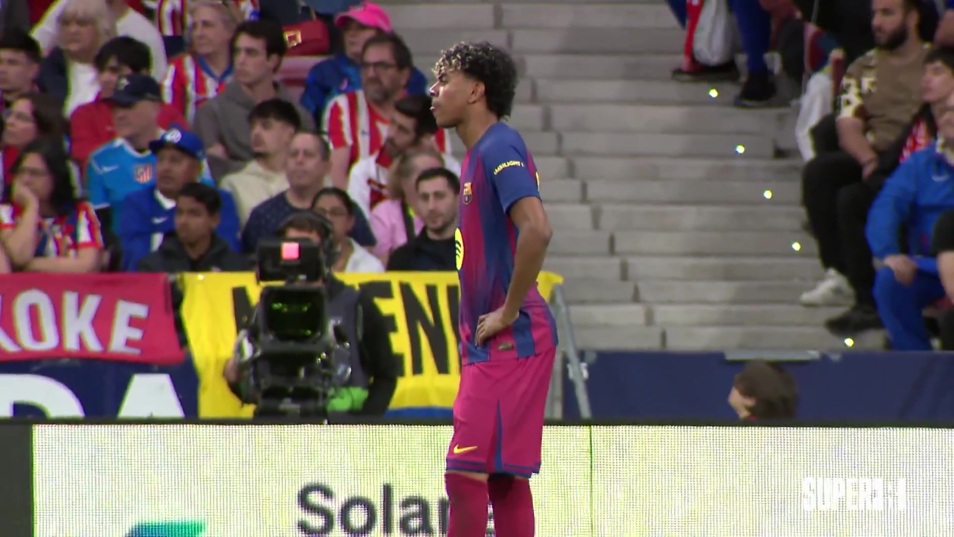 亚马尔赛后愤怒离场 矛头直指门将教练德拉富恩特