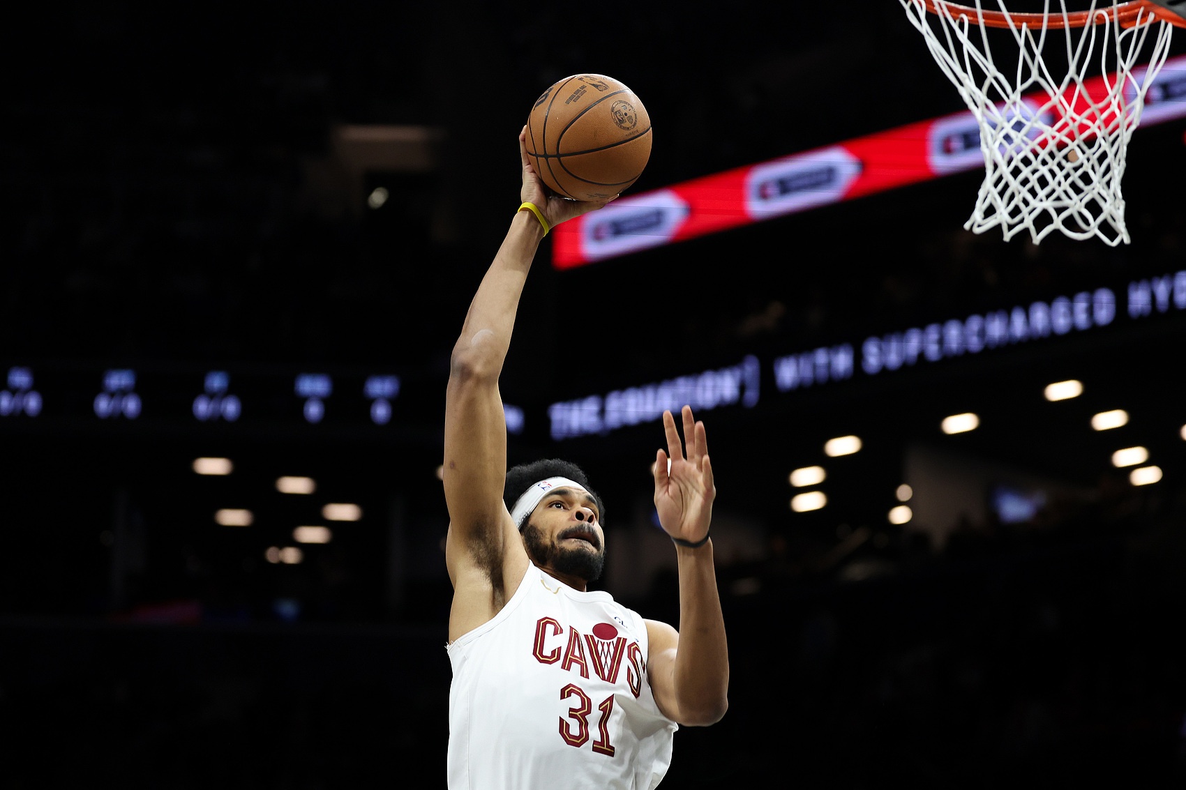 阿伦高效填满数据栏 骑士轻取灰熊