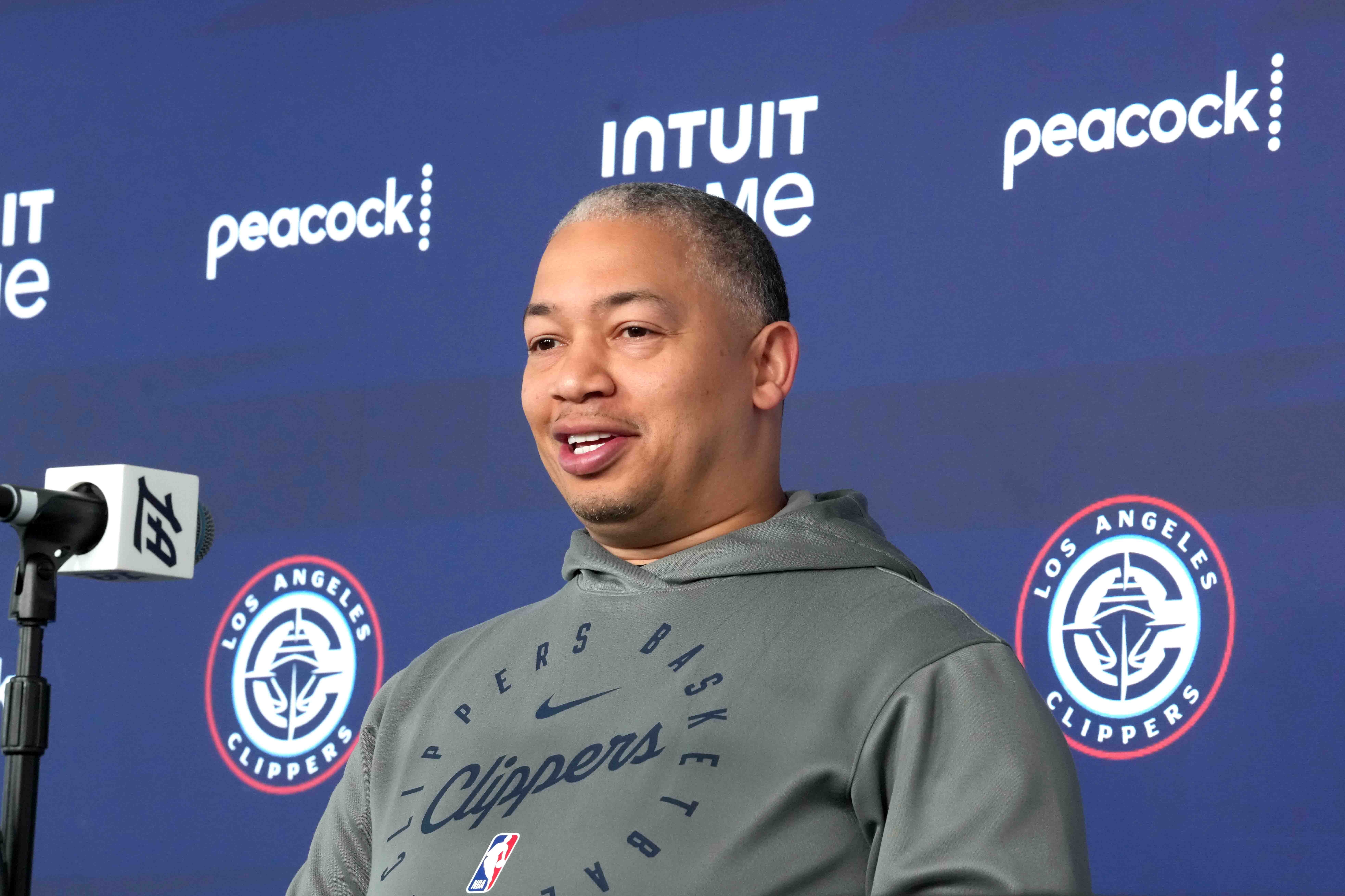 快船锁定附加赛席位 卢指导强调季后赛心态 快船锁定附加赛席位 卢指导强调季后赛心态