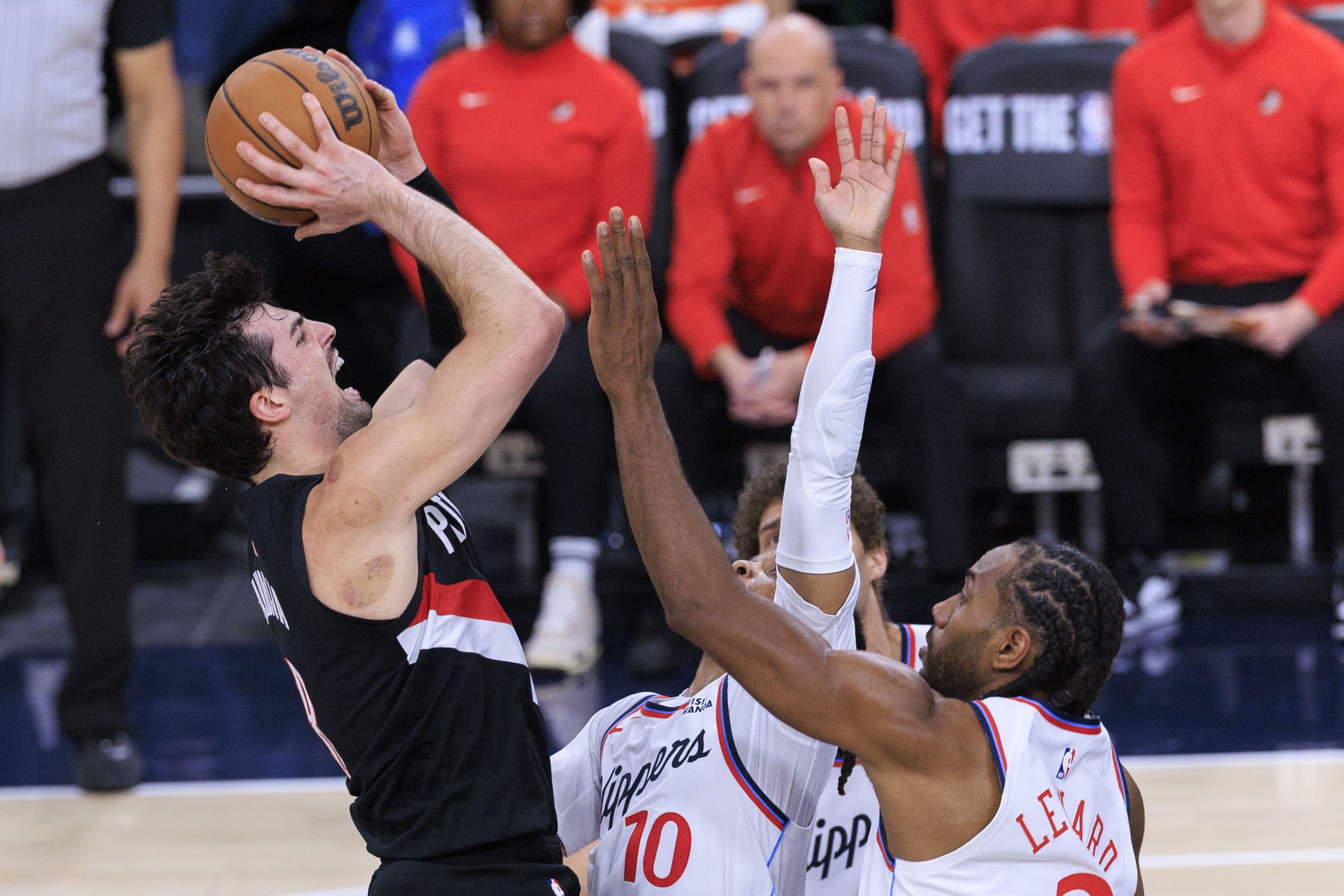 阿夫迪亚35分率开拓者击沉快船 赛后直言投篮自信源于过往关键表现