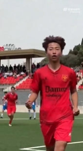 曼城三球完胜切尔西紧追枪手 热刺十四轮不胜深陷降级区