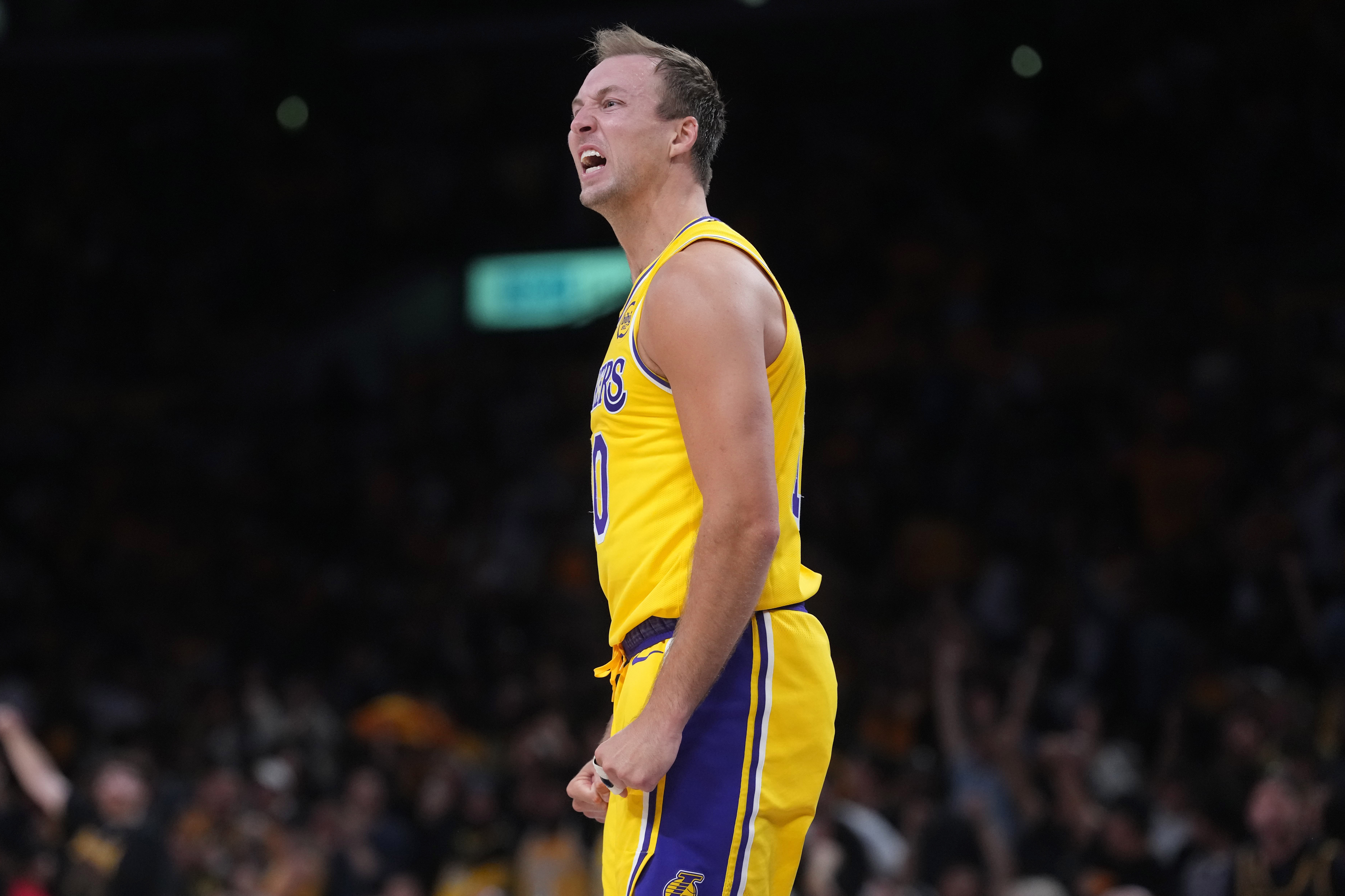 海斯谈肯纳德爆发：高中就常砍四五十分 他本有此实力