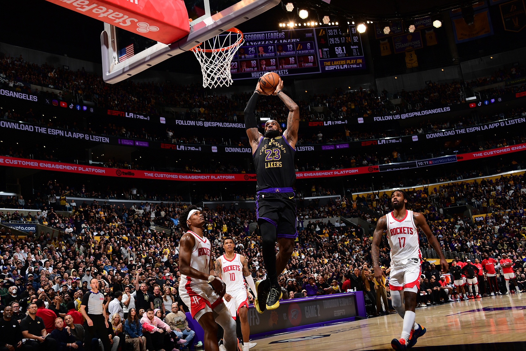 阿里纳斯：詹姆斯季后赛表现不值得惊讶 他哪年不这么打