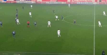 赖因德斯一击制胜 AC米兰客场1-0维罗纳