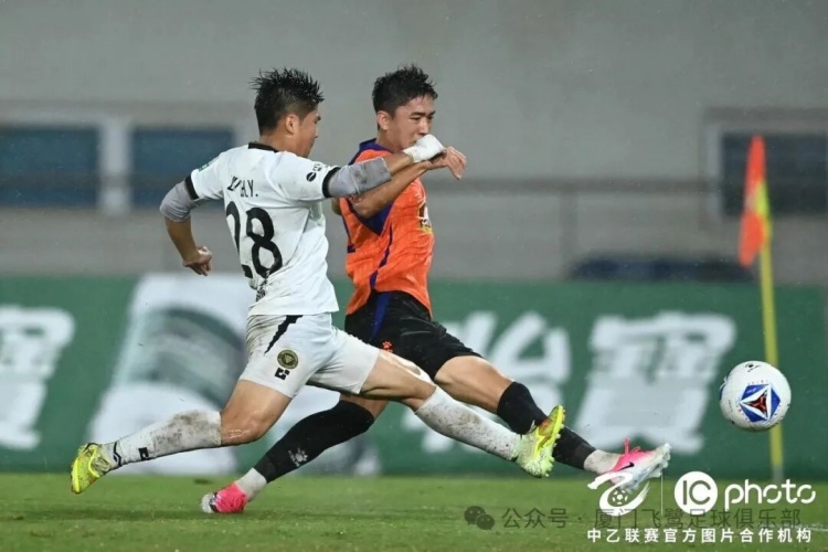 十人厦门飞鹭客场0-1温州，三连胜遭大雨终结