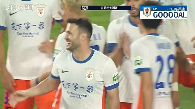 泰山5-1客胜铁人 张岩脱手送空门