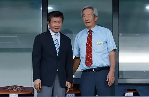 洪明甫辞职遭举国清算 韩国足球派系内斗全面爆发