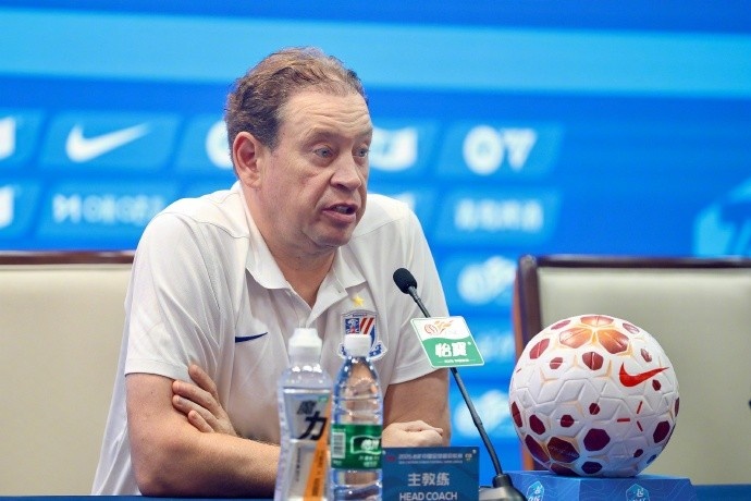 斯卢茨基：历史对京沪大战无意义，申花主场已多年不胜国安