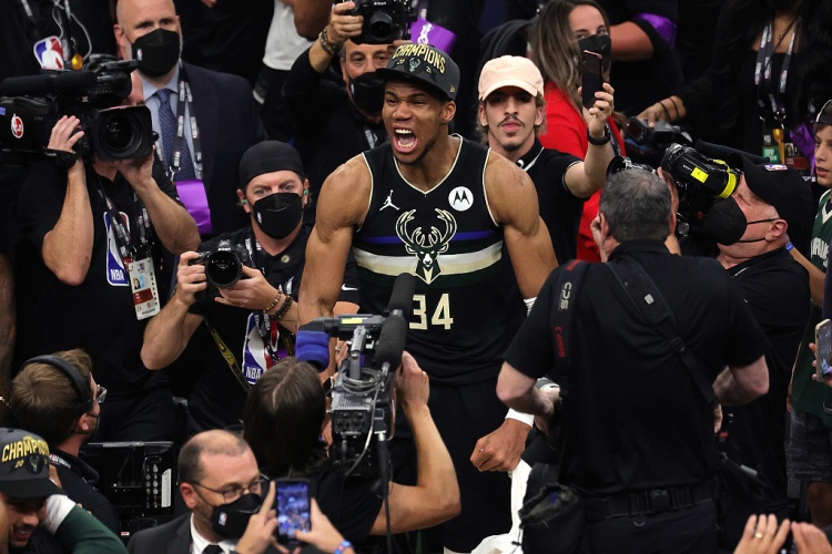 布伦森加冕ESPY年度最佳男运动员,NBA球员第11次夺魁 布伦森加冕ESPY年度最佳男运动员,NBA球员第11次夺魁