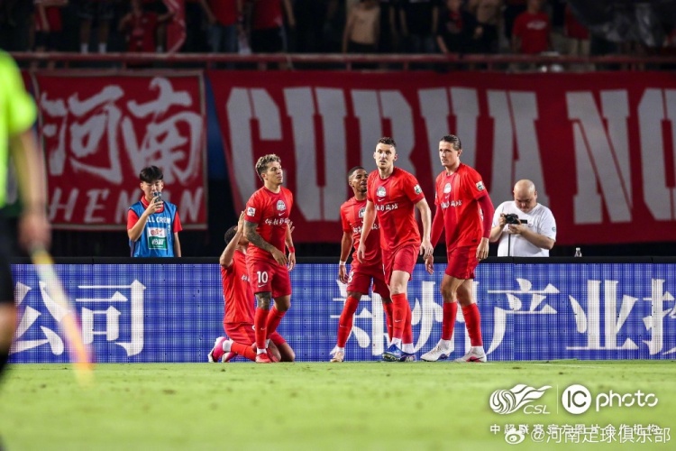 河南主场5-1狂胜海牛 纳萨里奥古斯塔沃梅开二度 河南主场5-1狂胜海牛 纳萨里奥古斯塔沃梅开二度