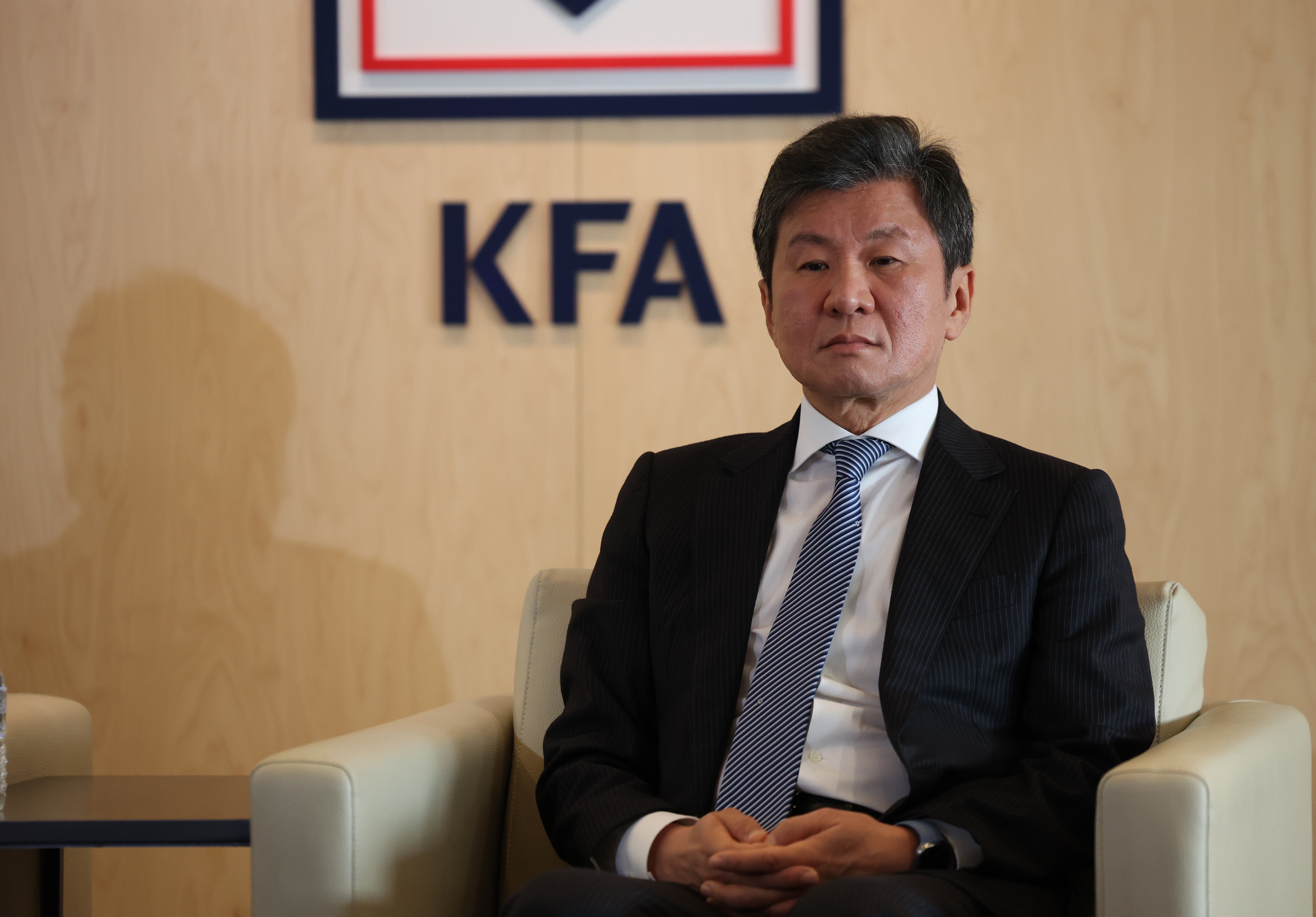 13年零5个月,四届任期:郑梦奎正式卸任韩国足协主席 13年零5个月,四届任期:郑梦奎正式卸任韩国足协主席