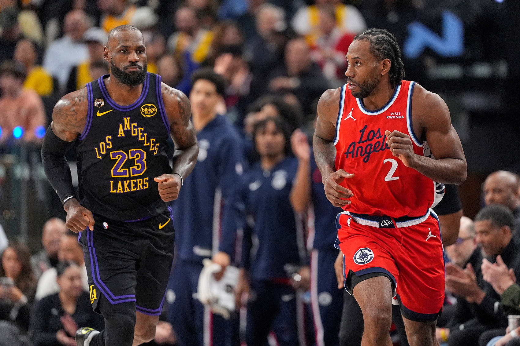 詹姆斯未定 伦纳德悬停 NBA多队陷入连锁反应僵局