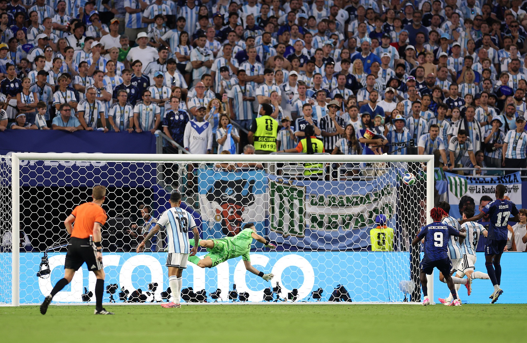 FIFA官方公布世界杯最佳进球12候选：费兰决赛绝杀领衔，梅西姆巴佩在列