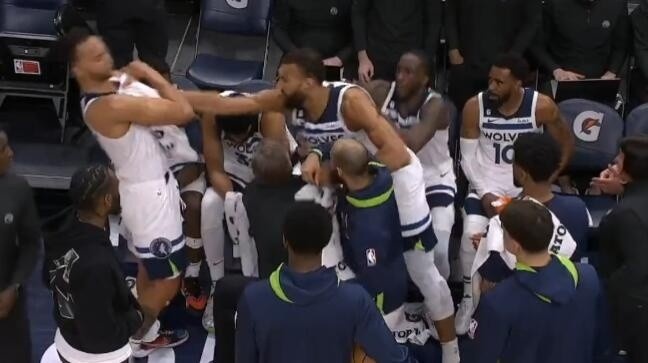 阿德巴约训练场拳击希罗 NBA队友内讧史再添血案 阿德巴约训练场拳击希罗 NBA队友内讧史再添血案