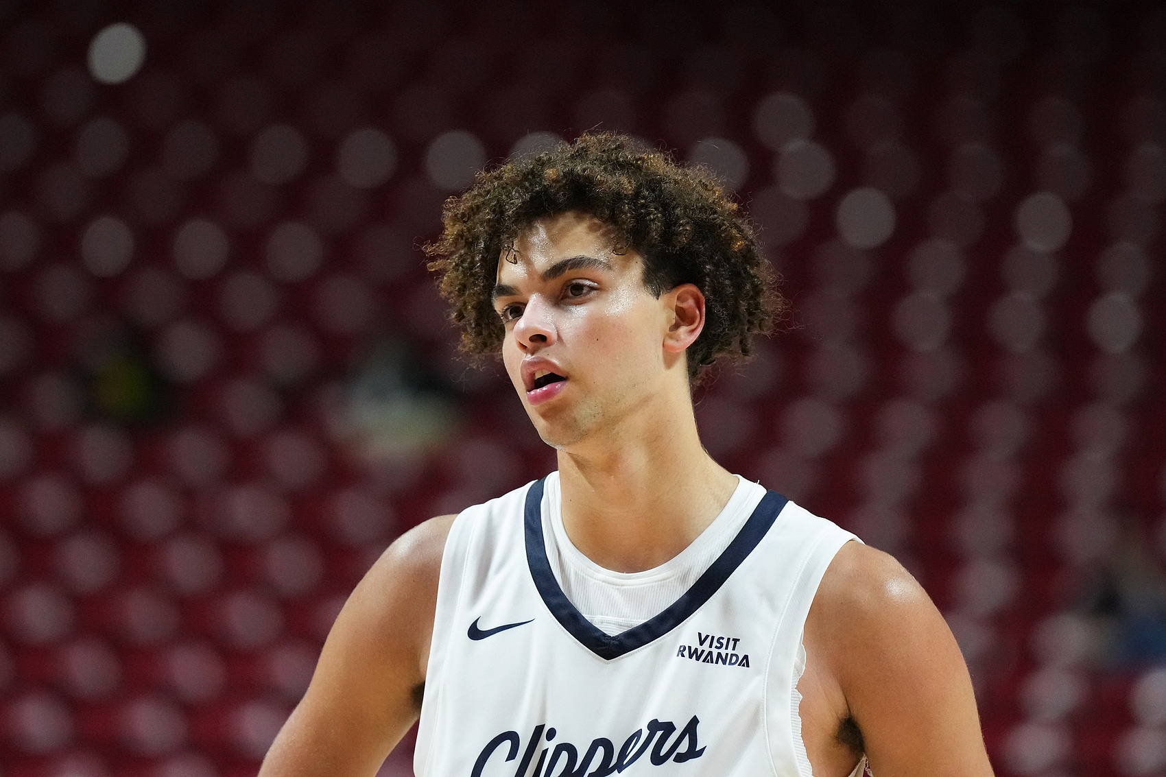 詹姆斯加盟76人跃升第5，雷霆马刺尼克斯居前三，NBA休赛期实力榜巨震