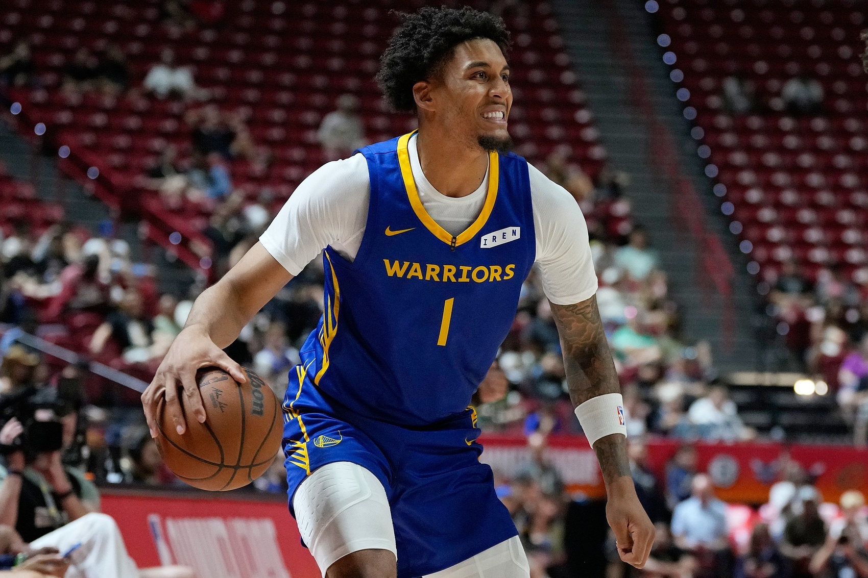 詹姆斯加盟76人跃升第5，雷霆马刺尼克斯居前三，NBA休赛期实力榜巨震
