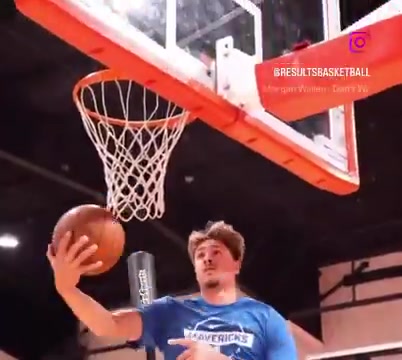 弗拉格三陪练轮换防守高强度对抗训练曝光