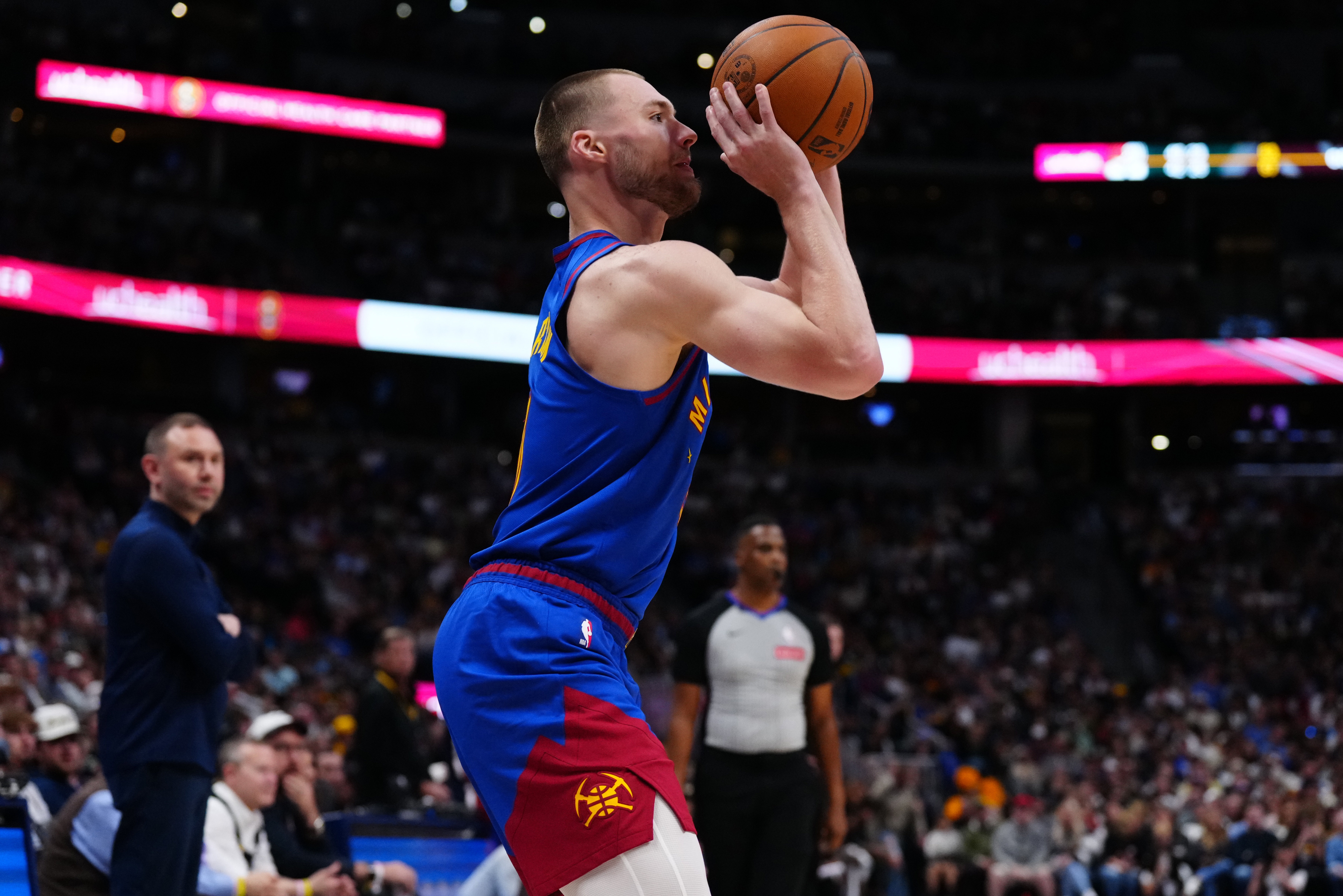 NBA新赛季垃圾合同榜更新 恩比德居首米切尔合同最重 NBA新赛季垃圾合同榜更新 恩比德居首米切尔合同最重