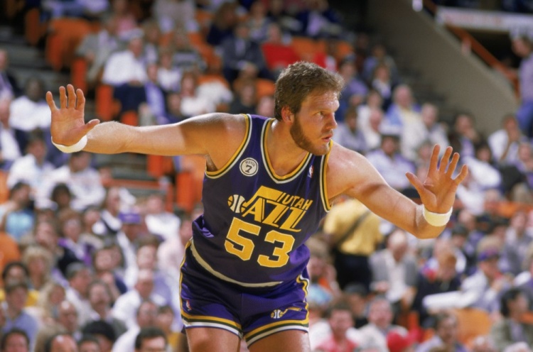 美媒评NBA历史15大7尺2以上长人 贾巴尔居首姚明第四 美媒评NBA历史15大7尺2以上长人 贾巴尔居首姚明第四